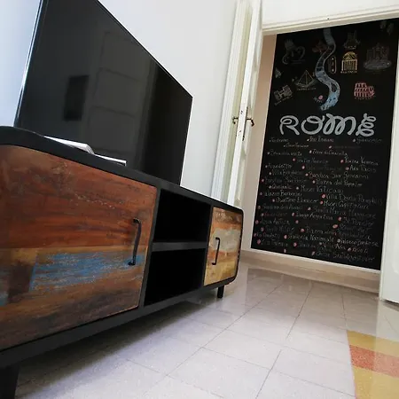 Ostiense Piramide Station Roma