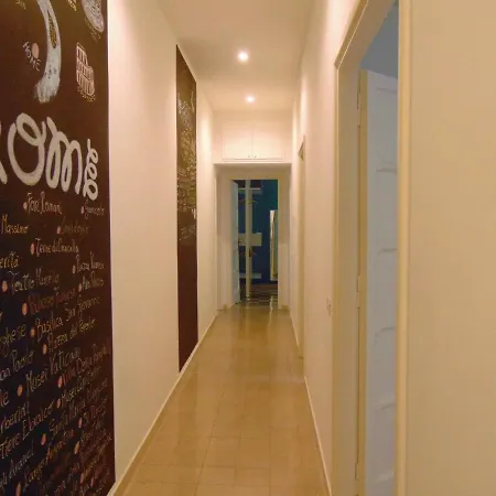 Ostiense Piramide Station Roma