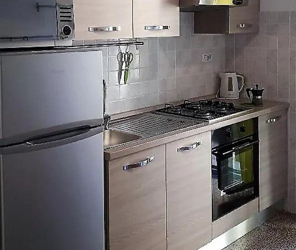 Ostiense Piramide Station *