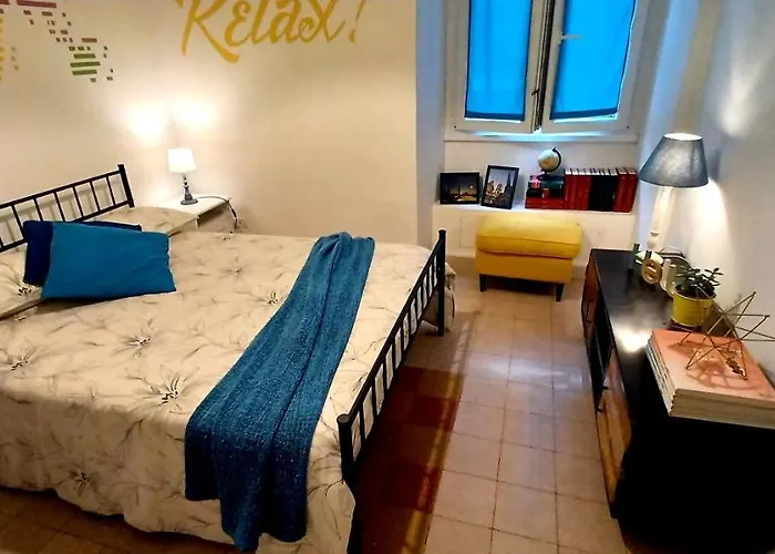 Ostiense Piramide Station *