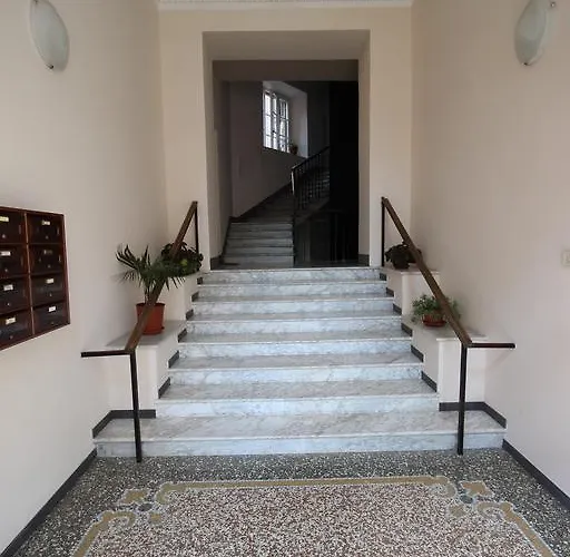 Ostiense Piramide Station Lägenhet Rom