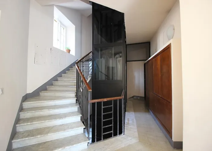 Lägenhet Ostiense Piramide Station Rom