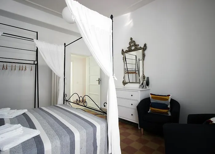 Ostiense Piramide Station