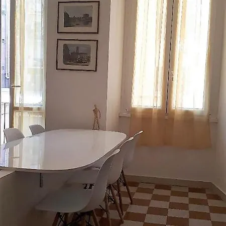 Ostiense Piramide Station Apartment